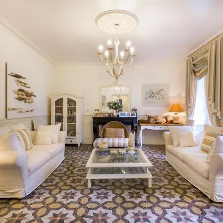 Sleeps 8 Pool Wifi וילה