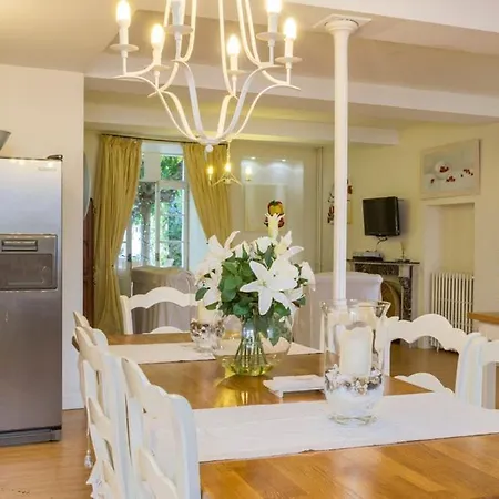 Sleeps 8 Pool Wifi *