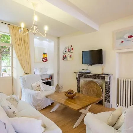 Sleeps 8 Pool Wifi * Olonzac