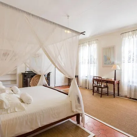 Sleeps 8 Pool Wifi Olonzac